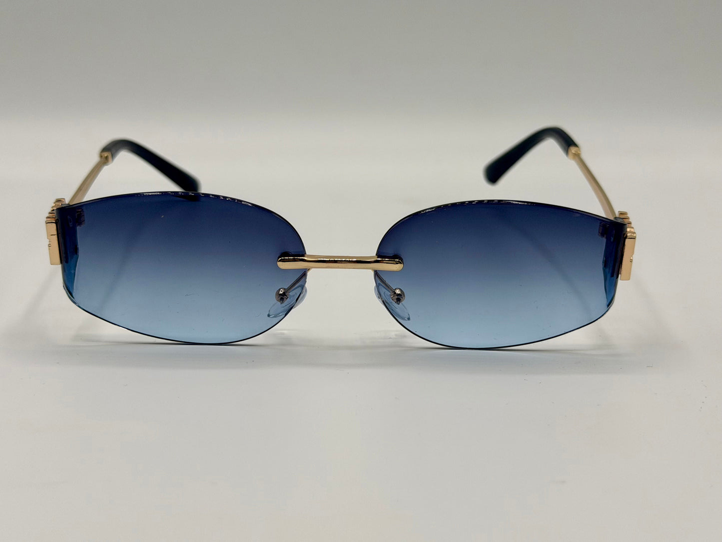 Miu Miu Oval Rimles Sunglasses πΆοΈ A035