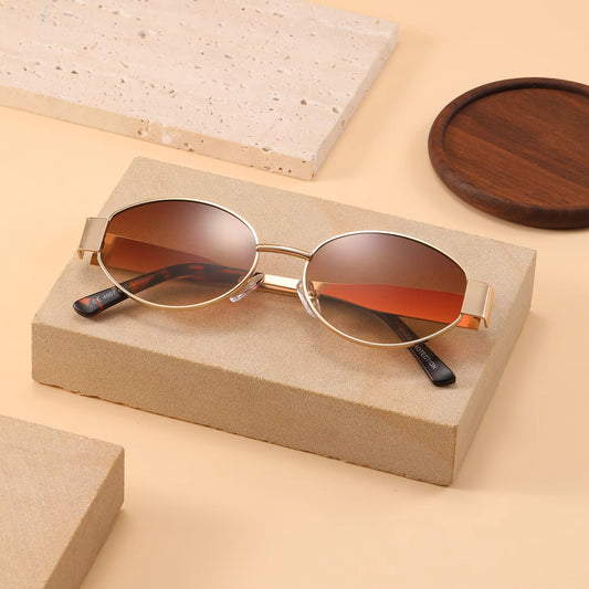 Trendy Oval shape Metal Premium sunglasses 🕶 A024
