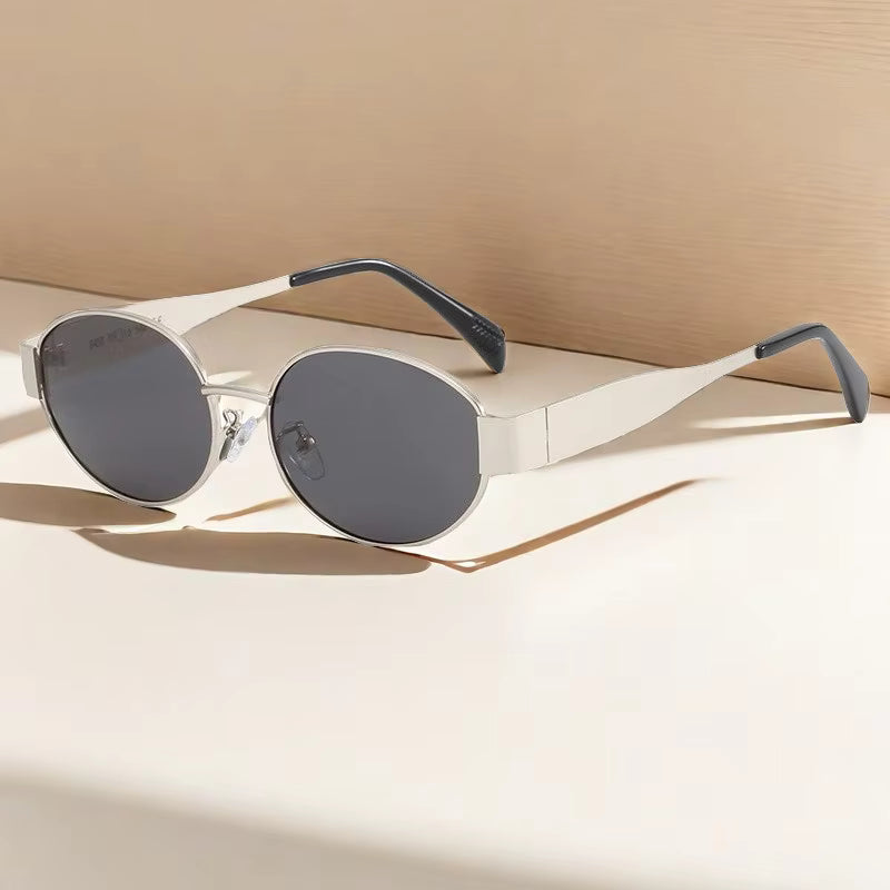 Trendy Oval shape Metal Premium sunglasses 🕶 A024